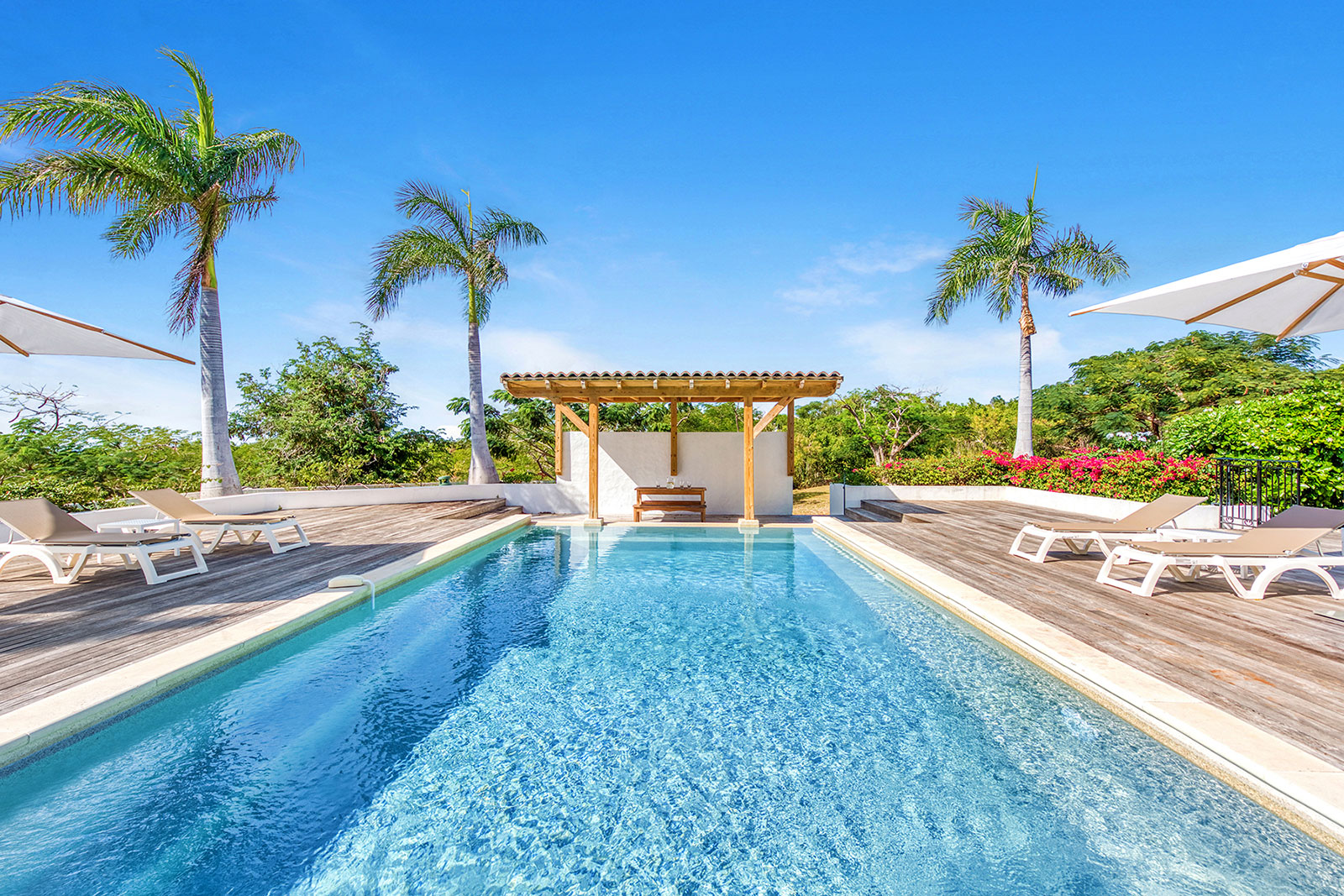 Maya_Luxe_Luxury_Villas_Experiences_St_Martin_La_Hacienda_1_LaHacienda-Pool