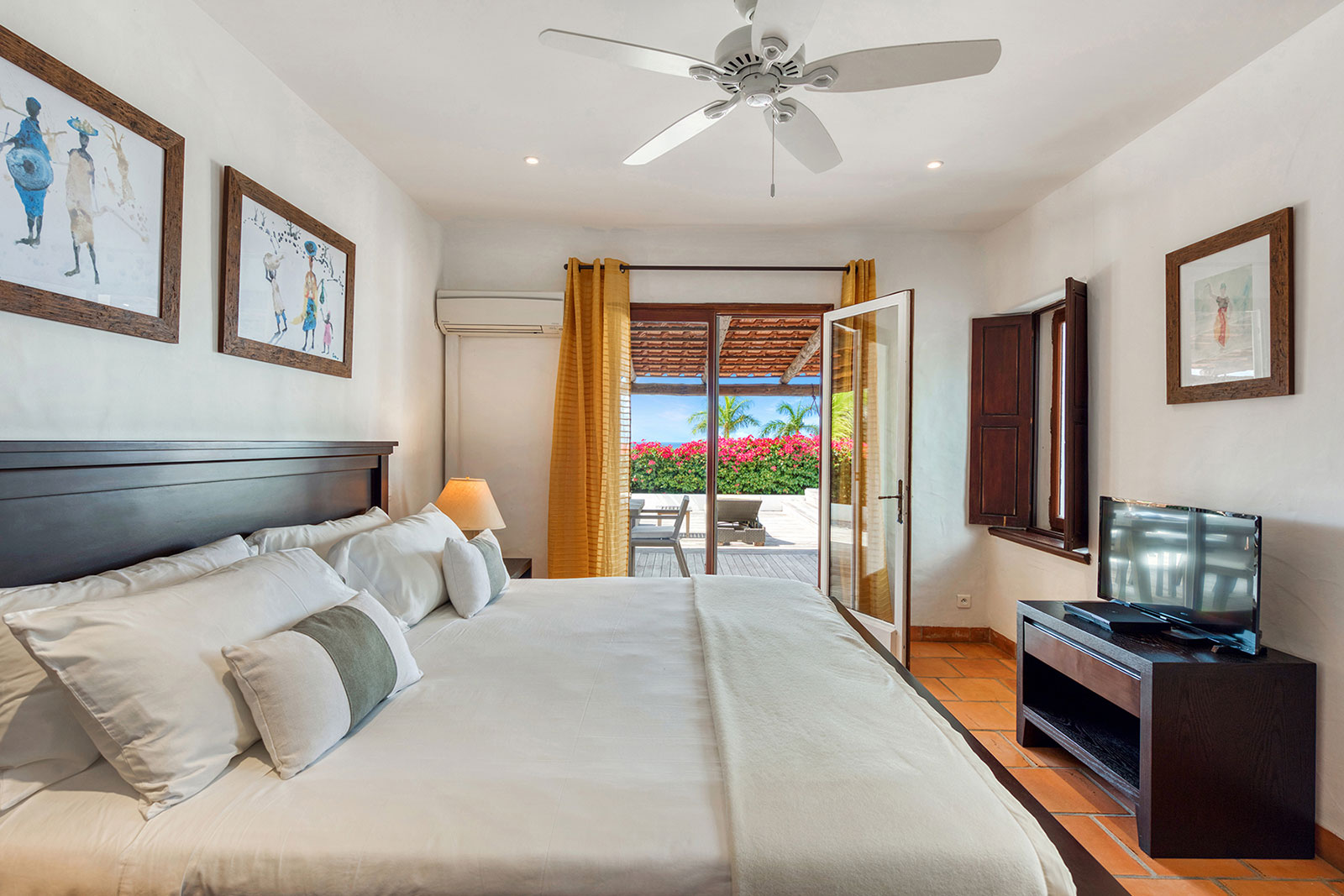 Maya_Luxe_Luxury_Villas_Experiences_St_Martin_La_Hacienda_23_LaHacienda-Bedroom2
