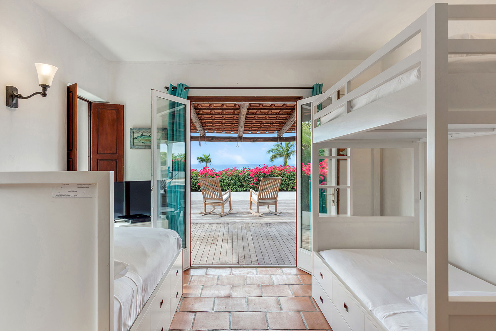 Maya_Luxe_Luxury_Villas_Experiences_St_Martin_La_Hacienda_24_LaHacienda-Bedroom3