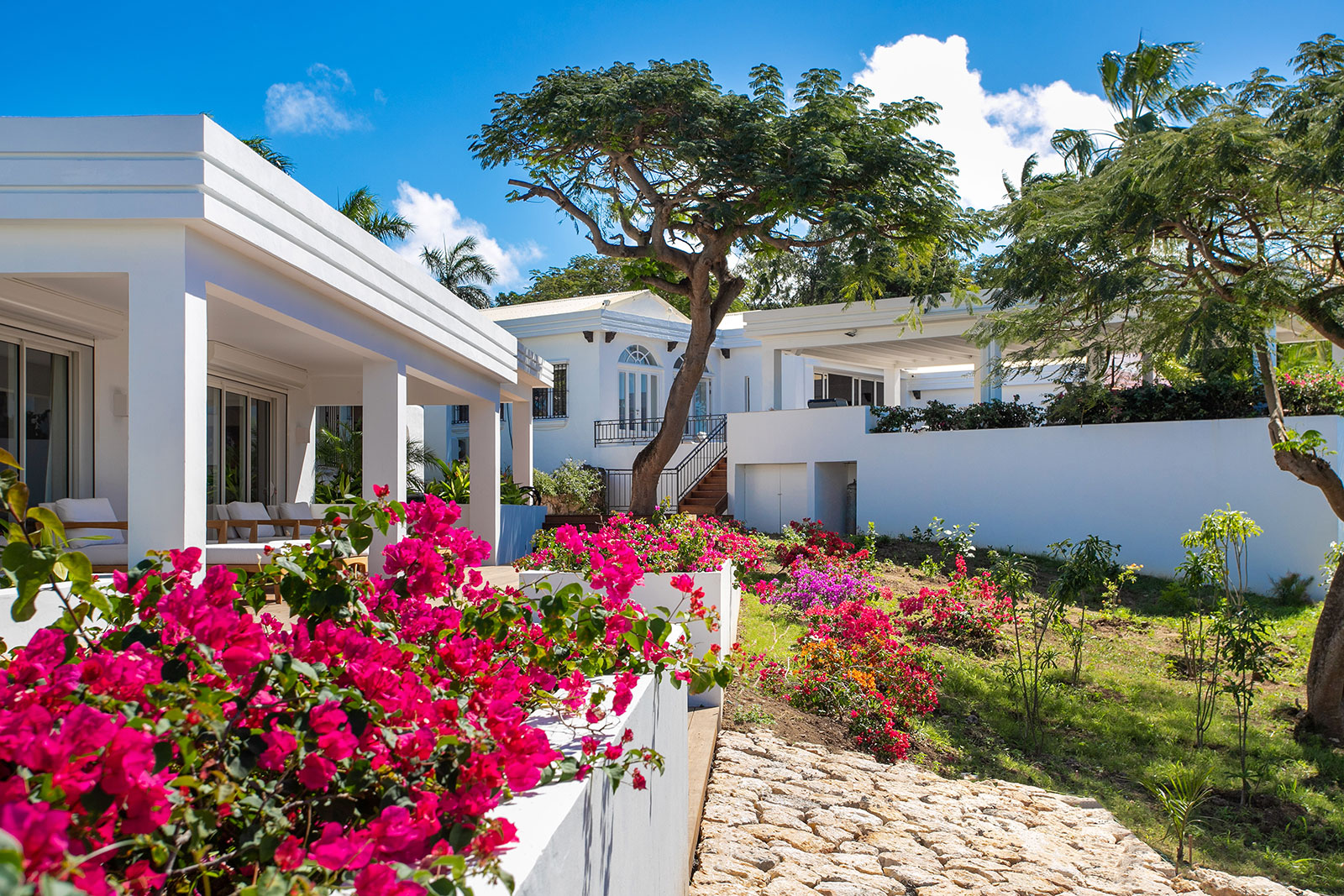 Maya_Luxe_Luxury_Villas_Experiences_St_Martin_La_Hacienda_26_LaHacienda-Bedroom4