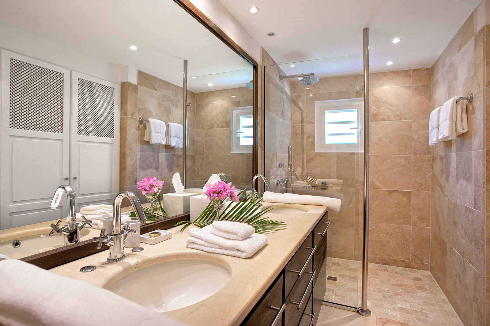 Maya_Luxe_Luxury_Villas_Experiences_St_Martin_La_Hacienda_35_LaHacienda-Bathroom4