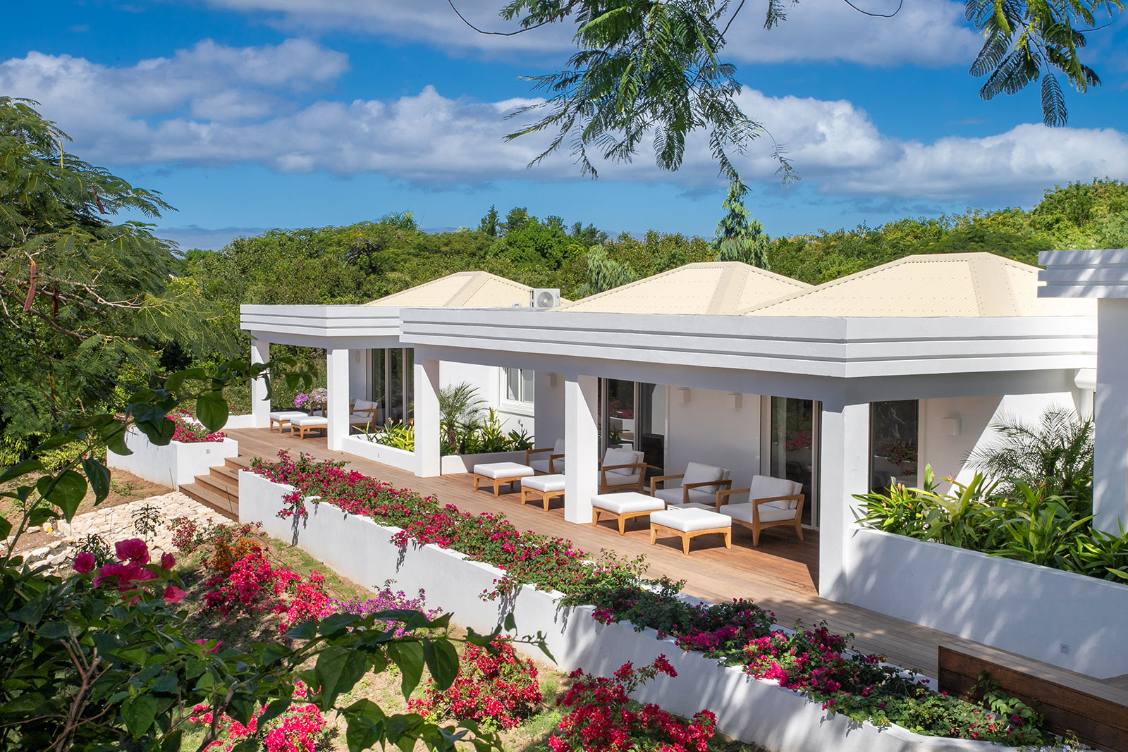 Maya_Luxe_Luxury_Villas_Experiences_St_Martin_La_Hacienda_47_LaHacienda-Bedroom6-(middle)
