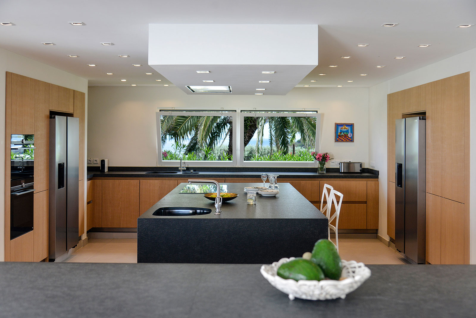 Maya_Luxe_Luxury_Villas_St_Martin_23-EspritdelaMer-Kitchen