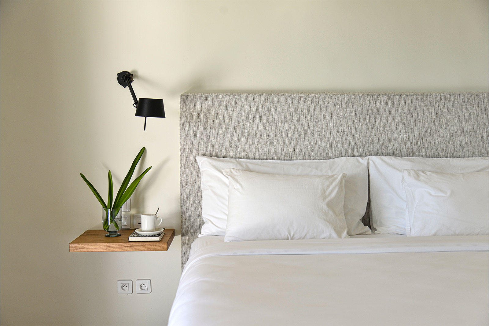Maya_Luxe_Luxury_Villas_St_Martin_33-EspritdelaMer-Bedroom2.jpg