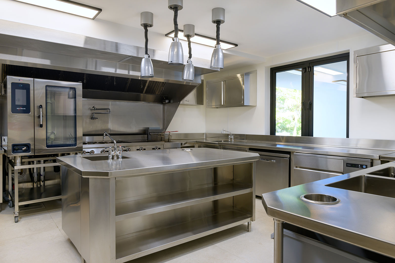 Maya_Luxe_Luxury_Villas_Experiences_Turks_and_Caicos_Footprints_14.2