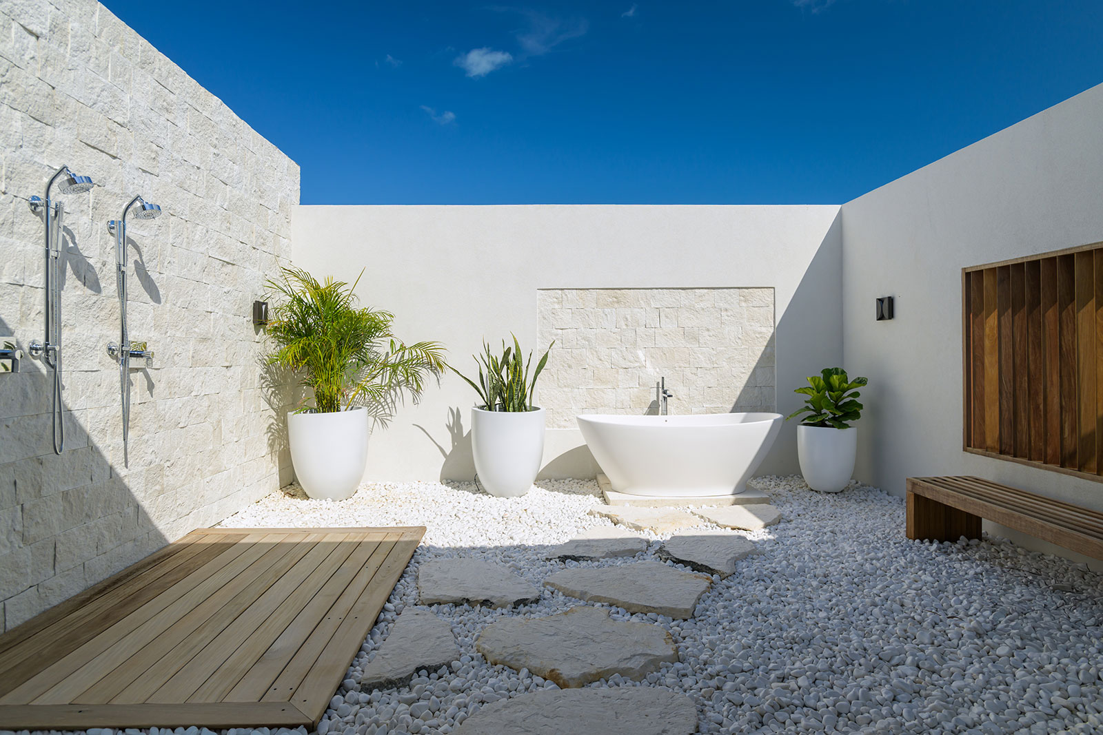 Maya_Luxe_Luxury_Villas_Experiences_Turks_and_Caicos_Footprints_33