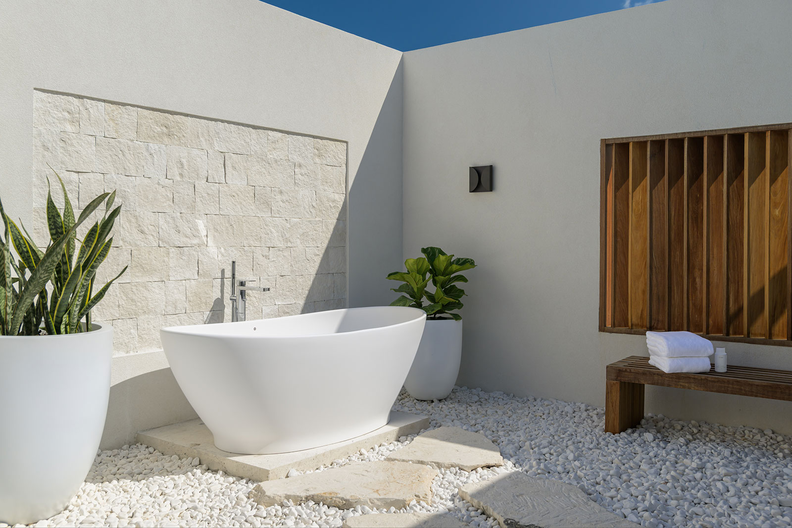 Maya_Luxe_Luxury_Villas_Experiences_Turks_and_Caicos_Footprints_35