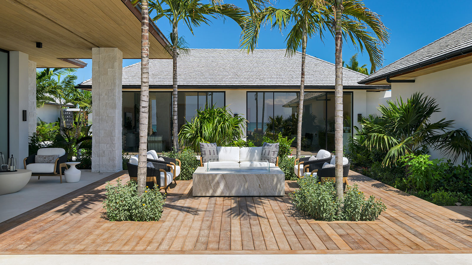 Maya_Luxe_Luxury_Villas_Experiences_Turks_and_Caicos_Footprints_8.1