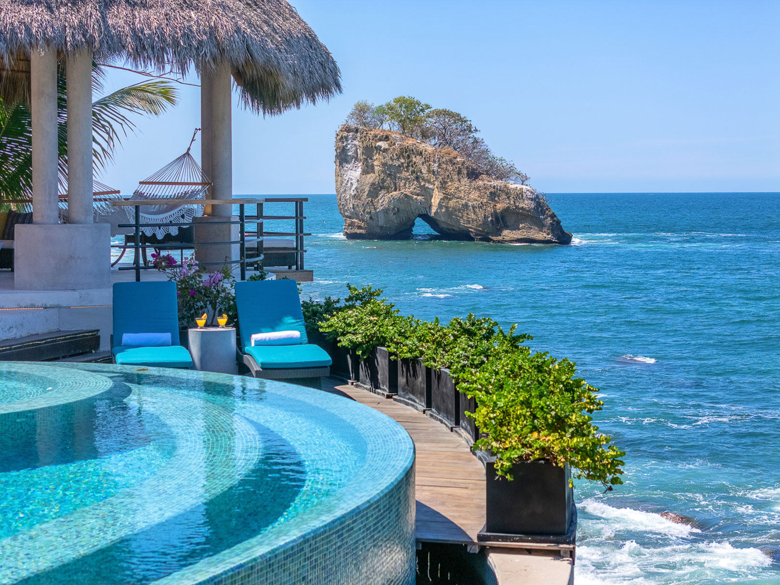 Maya_Luxe_Luxury_Villas_Experiences_Puerto_Vallarta_Casa_Pena_del_Mar_3