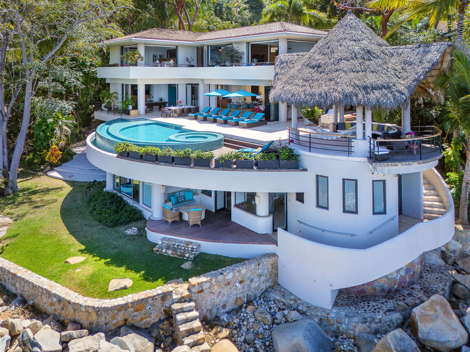 Maya_Luxe_Luxury_Villas_Experiences_Puerto_Vallarta_Casa_Pena_del_Mar_7