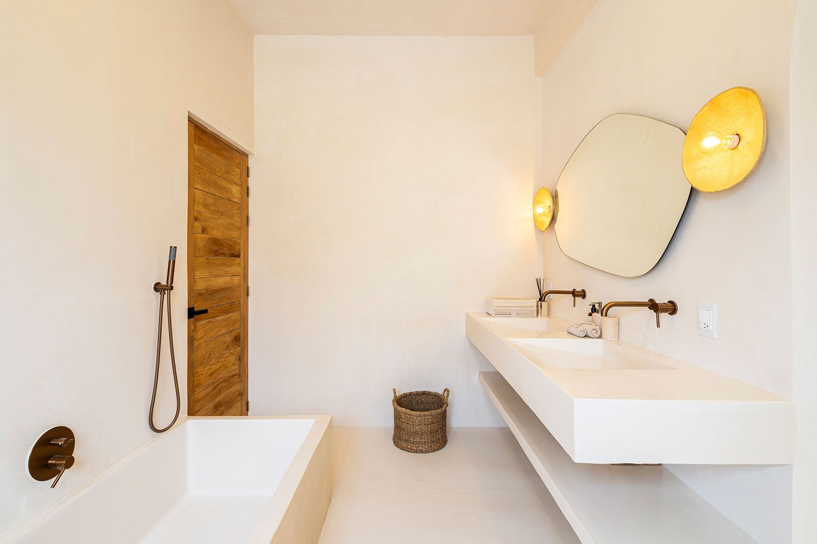 Oaxaca_Luxe_Luxury_Villas_Experiences_Puerto_Escondido_Casa_Taco_Champagne_15