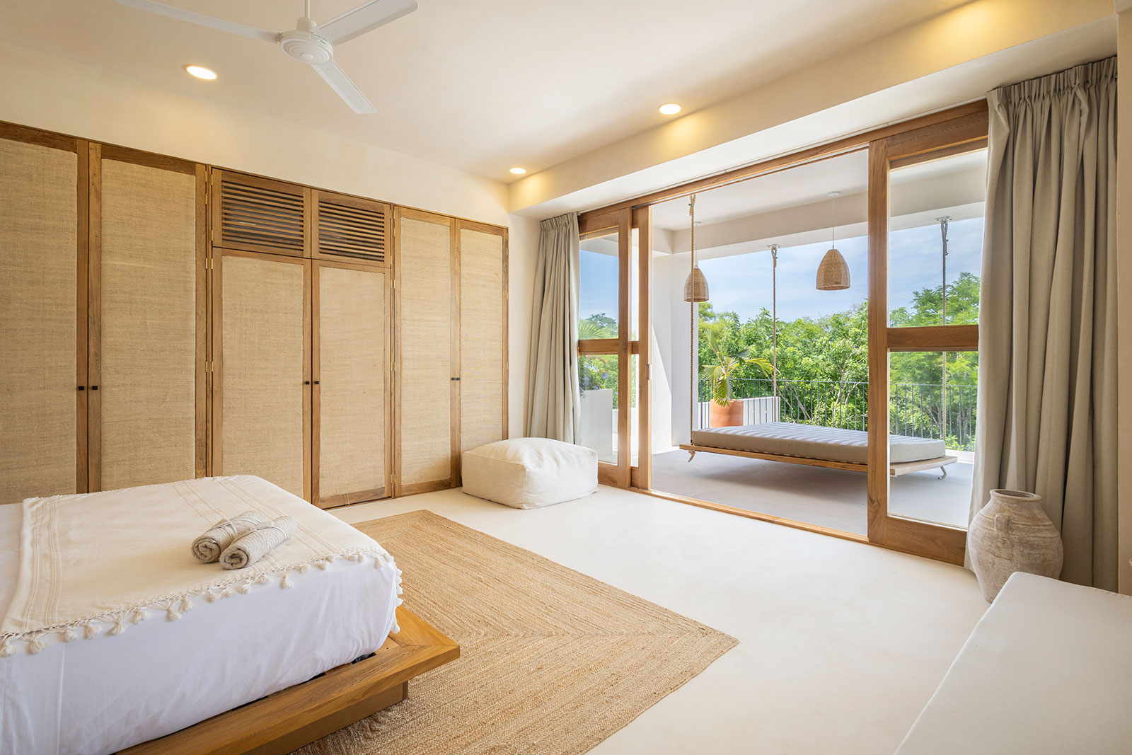 Oaxaca_Luxe_Luxury_Villas_Experiences_Puerto_Escondido_Casa_Taco_Champagne_18