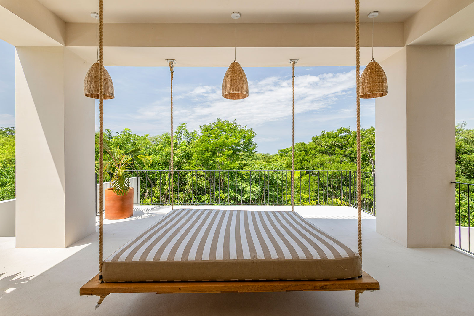 Oaxaca_Luxe_Luxury_Villas_Experiences_Puerto_Escondido_Casa_Taco_Champagne_23