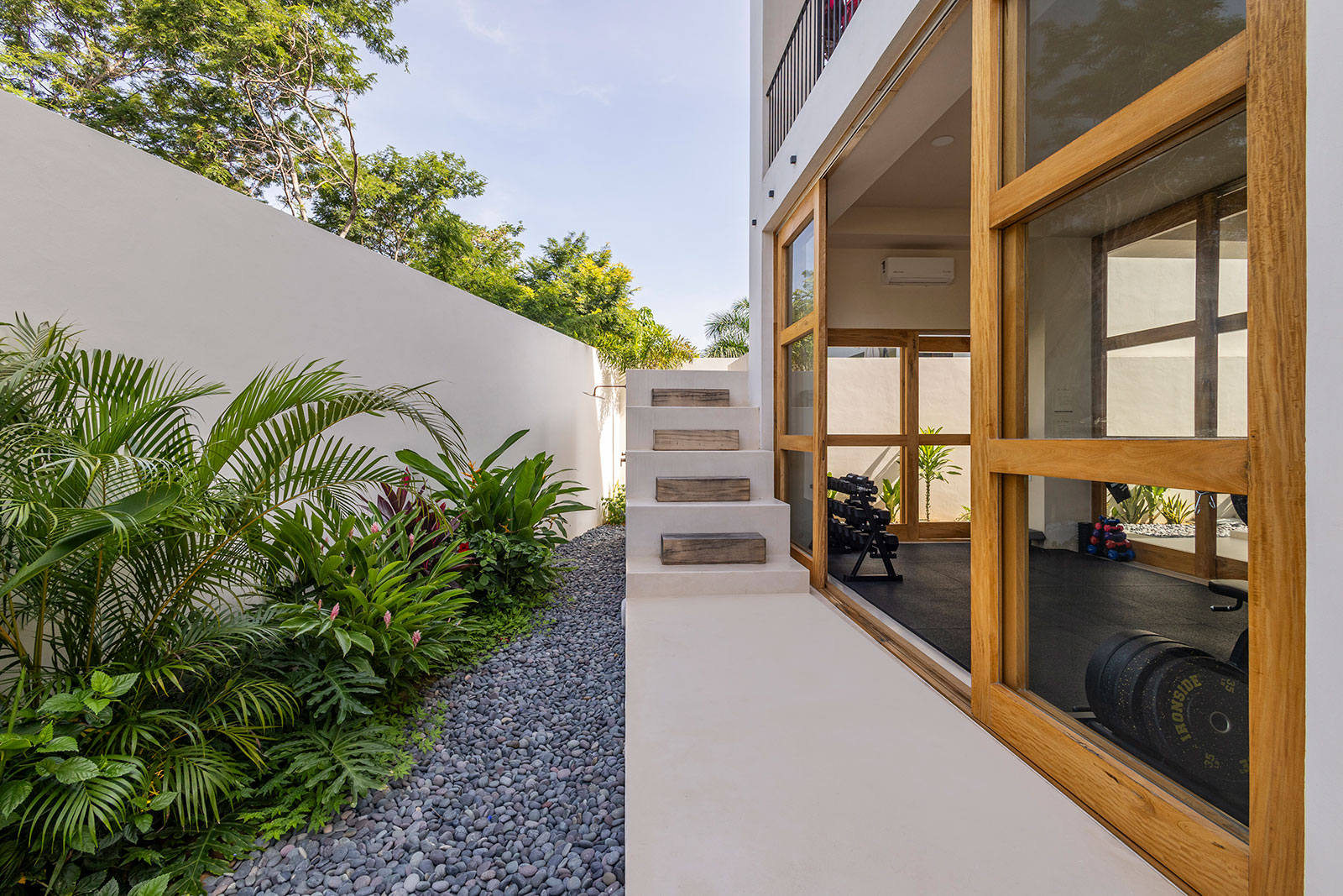 Oaxaca_Luxe_Luxury_Villas_Experiences_Puerto_Escondido_Casa_Taco_Champagne_9.4