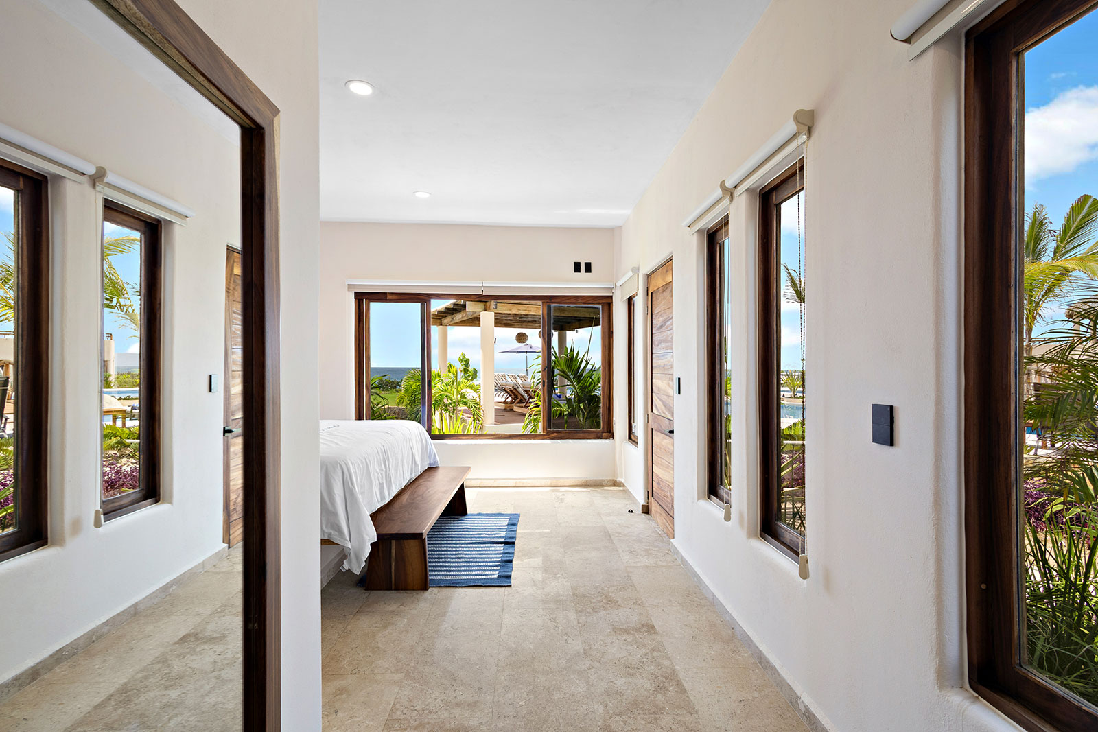 Oaxaca_Luxe_Luxury_Villas_Experiences_Puerto_Escondido_Isla_Neptuno_24