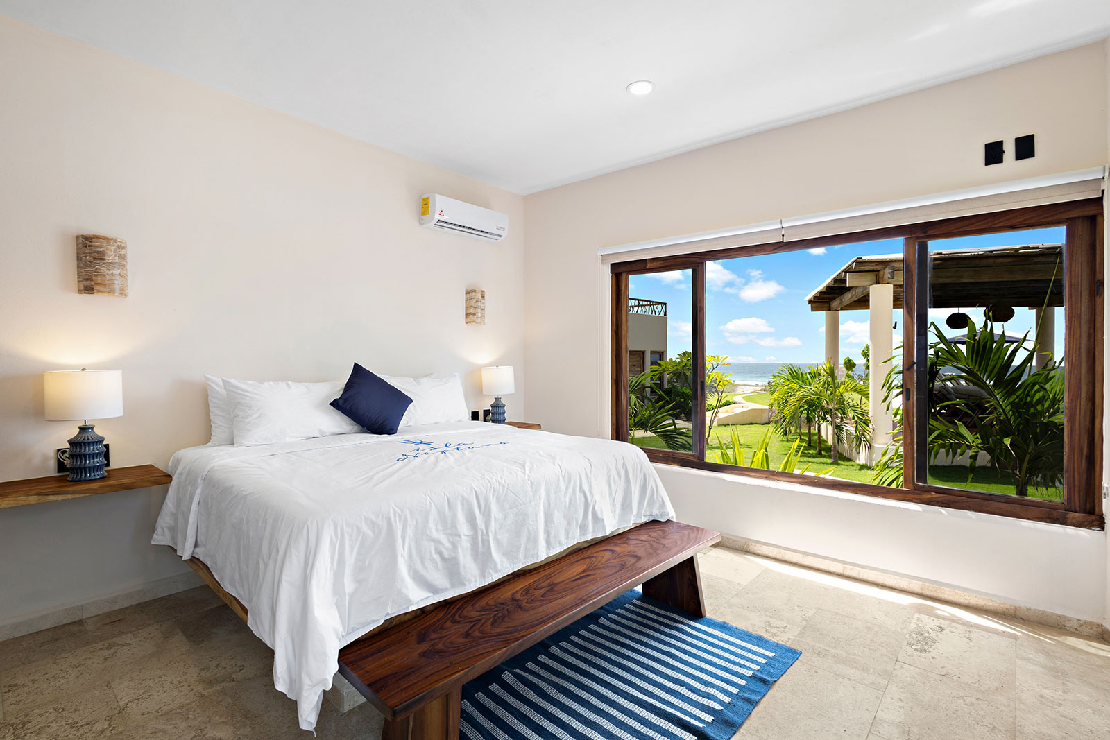 Oaxaca_Luxe_Luxury_Villas_Experiences_Puerto_Escondido_Isla_Neptuno_25