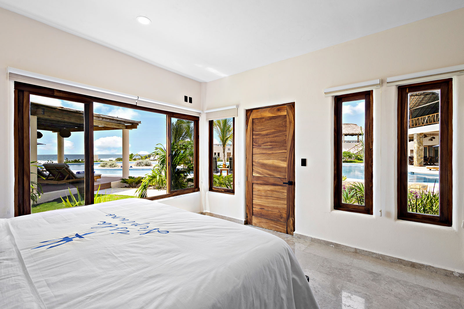 Oaxaca_Luxe_Luxury_Villas_Experiences_Puerto_Escondido_Isla_Neptuno_26