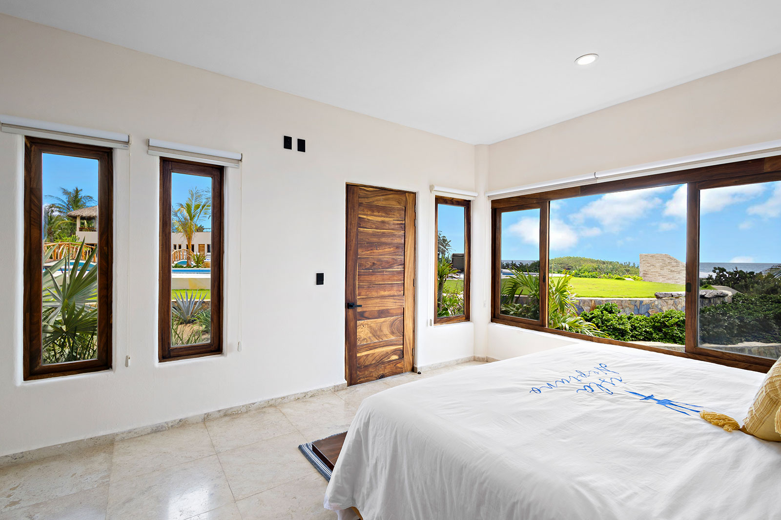 Oaxaca_Luxe_Luxury_Villas_Experiences_Puerto_Escondido_Isla_Neptuno_40