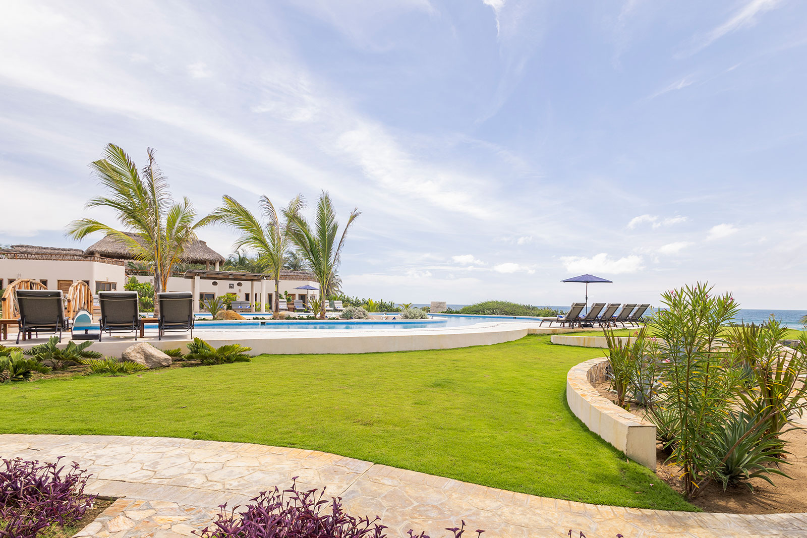 Oaxaca_Luxe_Luxury_Villas_Experiences_Puerto_Escondido_Isla_Neptuno_9.4