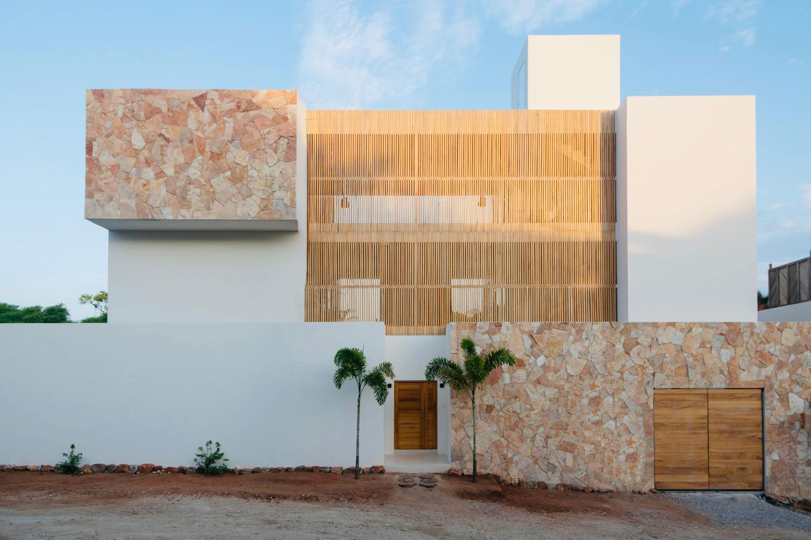 Oxaca_Luxe_Luxury_Villas_Experiences_Puerto_Escondido_Taco_Champagne_23
