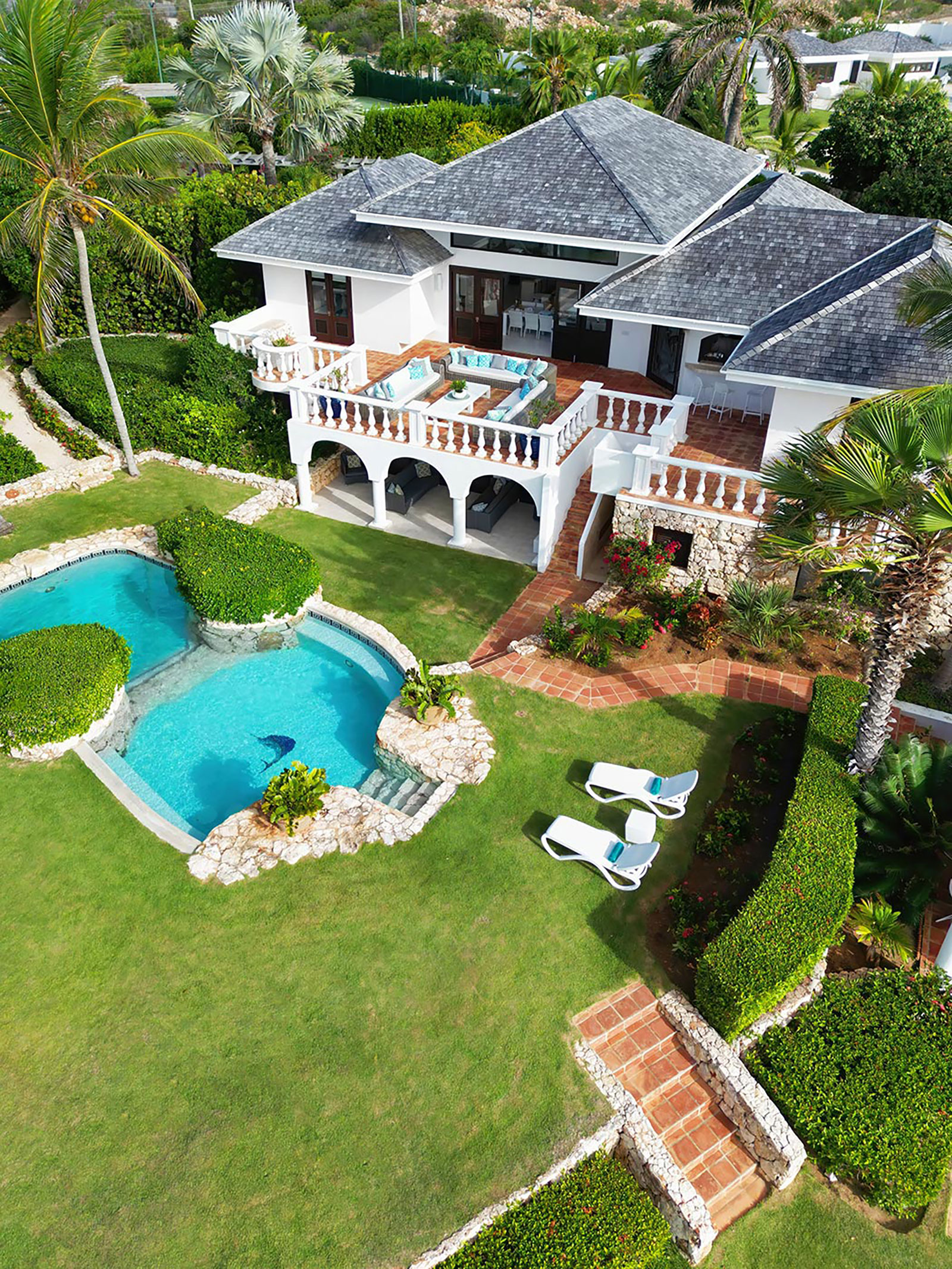 Maya_Luxe_Luxury_Villas_Experiences_Aguilla_Indigo_Copy-of-Villa-Indigo-grounds3-web