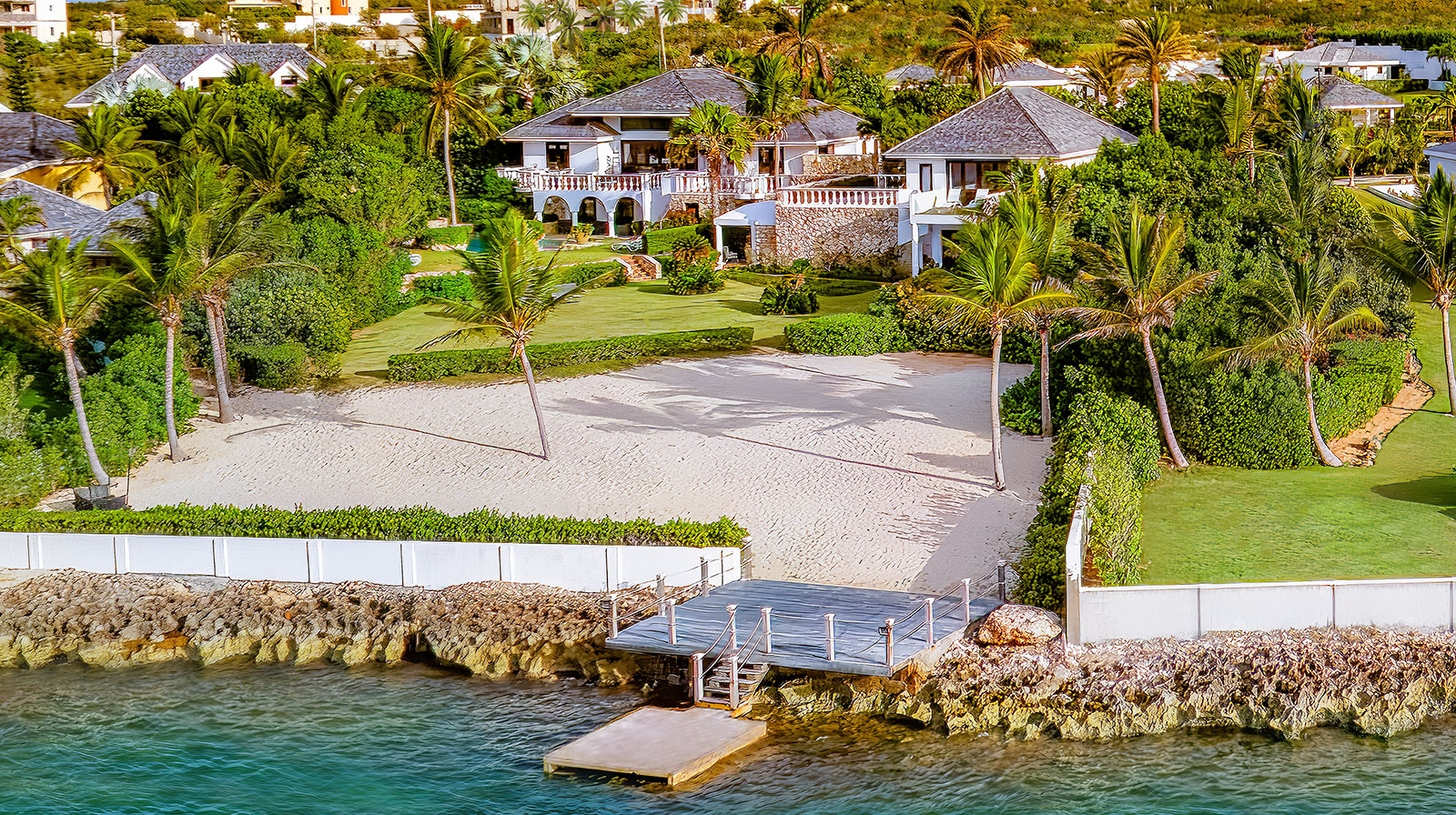Maya_Luxe_Luxury_Villas_Experiences_Aguilla_Indigo_Villa-Indigo-pool2c-300dpi