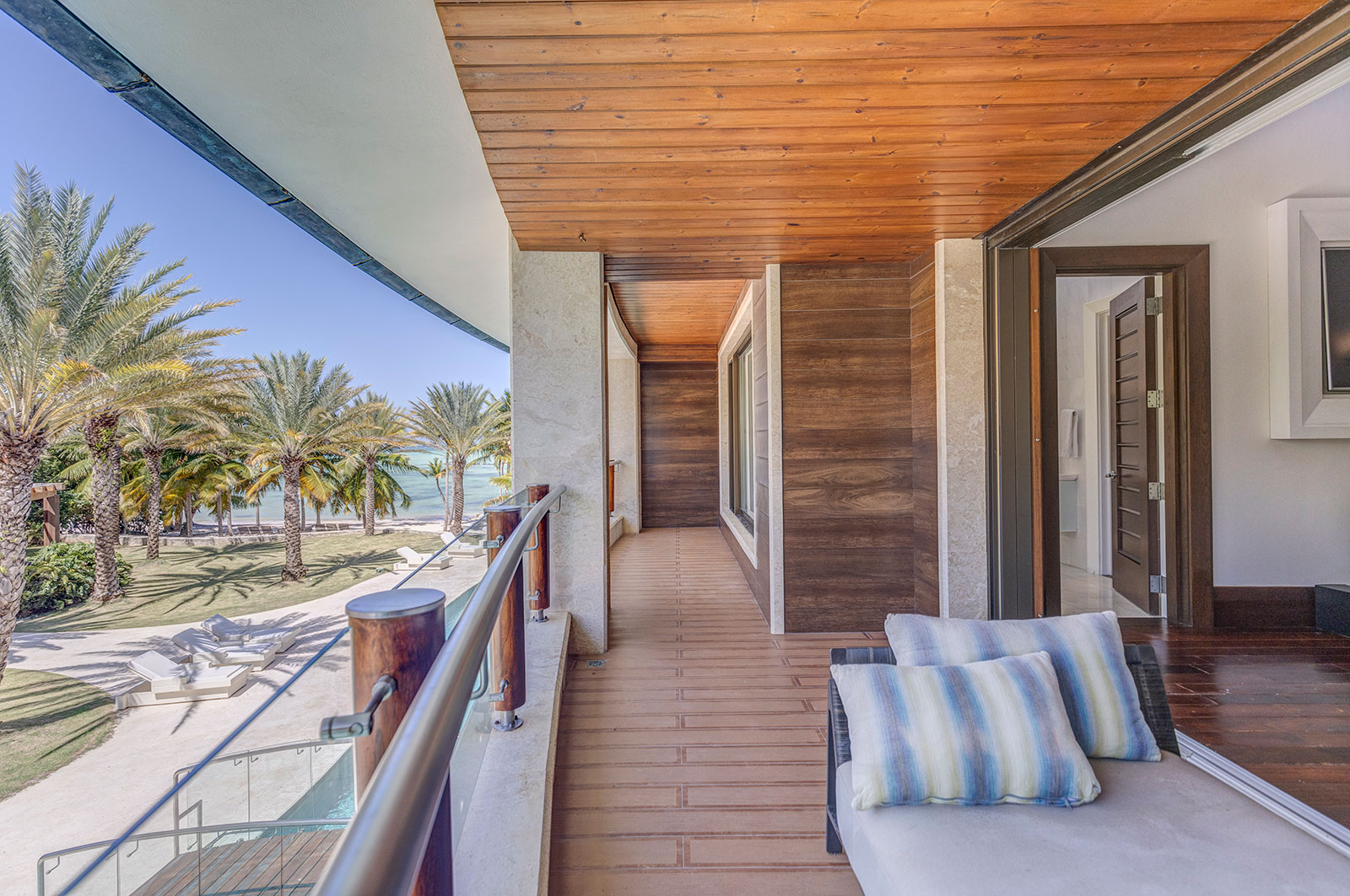Maya Luxe Luxury Villas Experiences Dominican Republic Punta Cana Blue Oasis F30A0156 7 8