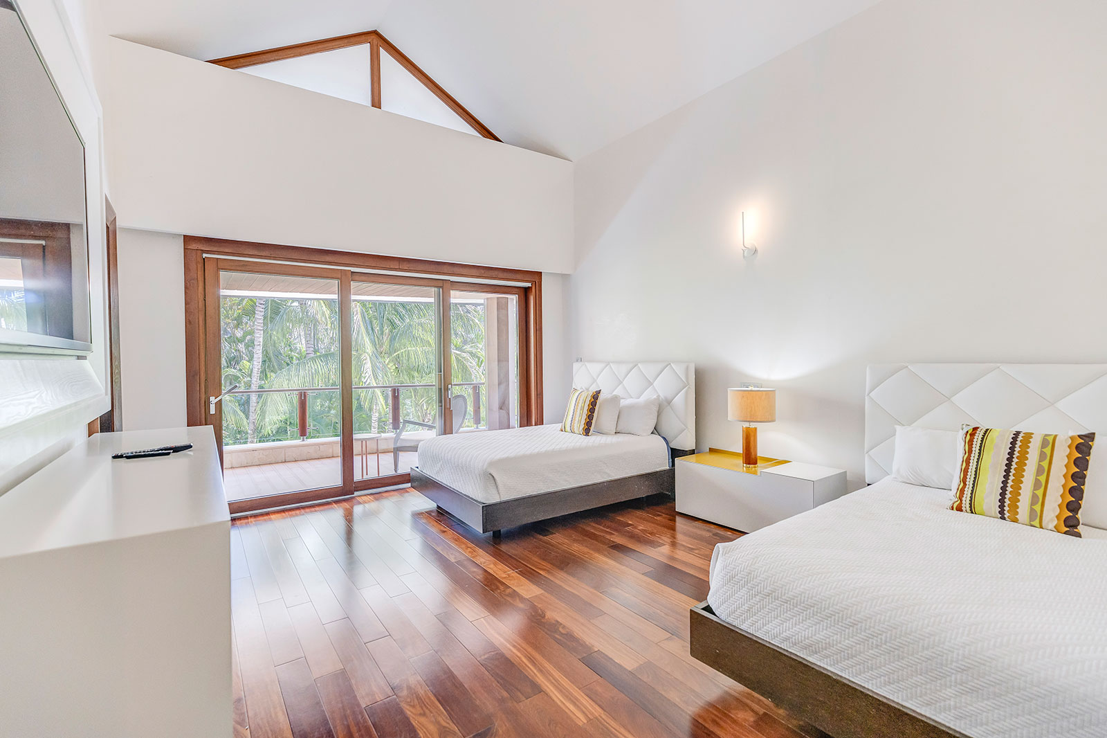 Maya Luxe Luxury Villas Experiences Dominican Republic Punta Cana Blue Oasis F30A0177 8 9