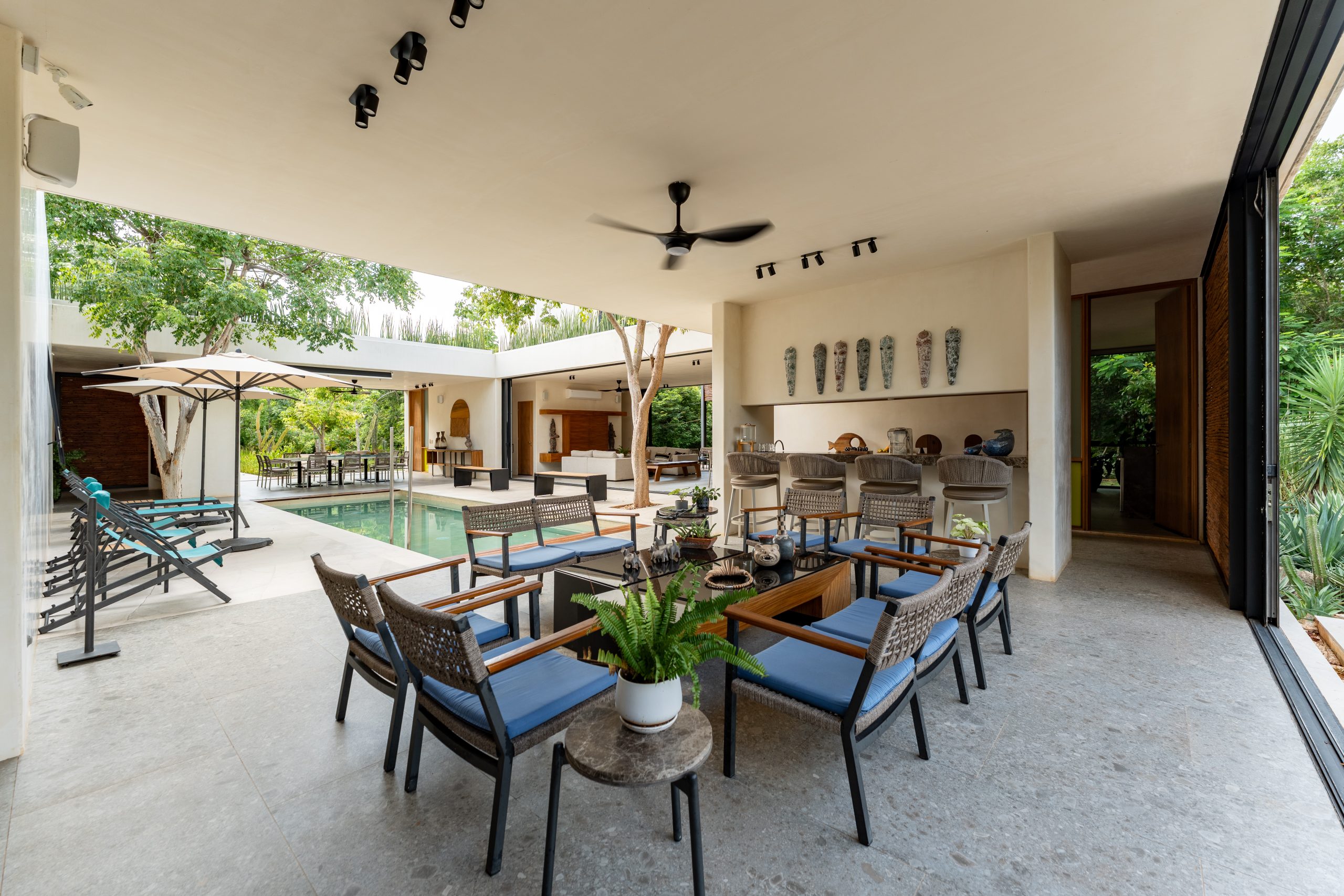 Main House Bar 2