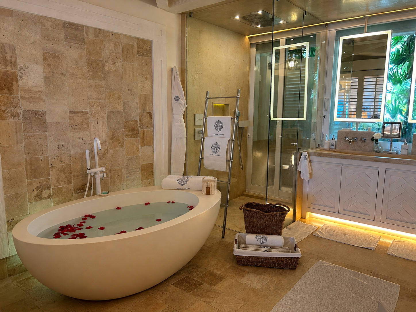 25C Villa Bliss Sun Suite Bathroom