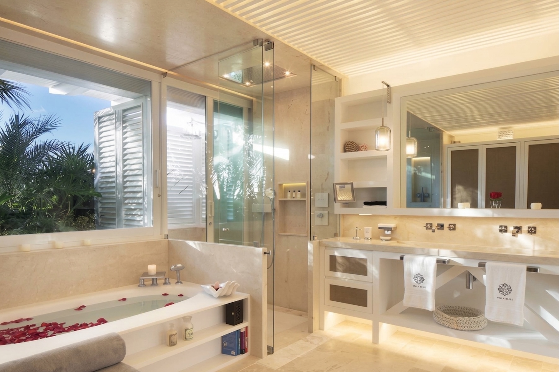 30E Moon Suite Bath