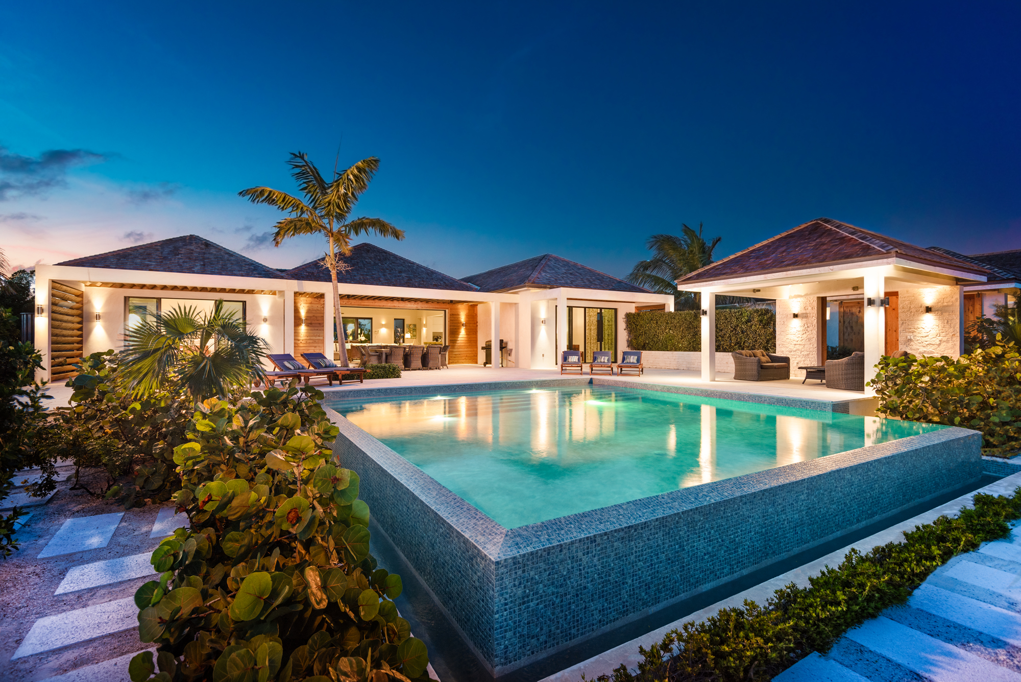 Maya Luxe Luxury Villa Rentals Experiences Turks Caicos Brise de Mer 19.1