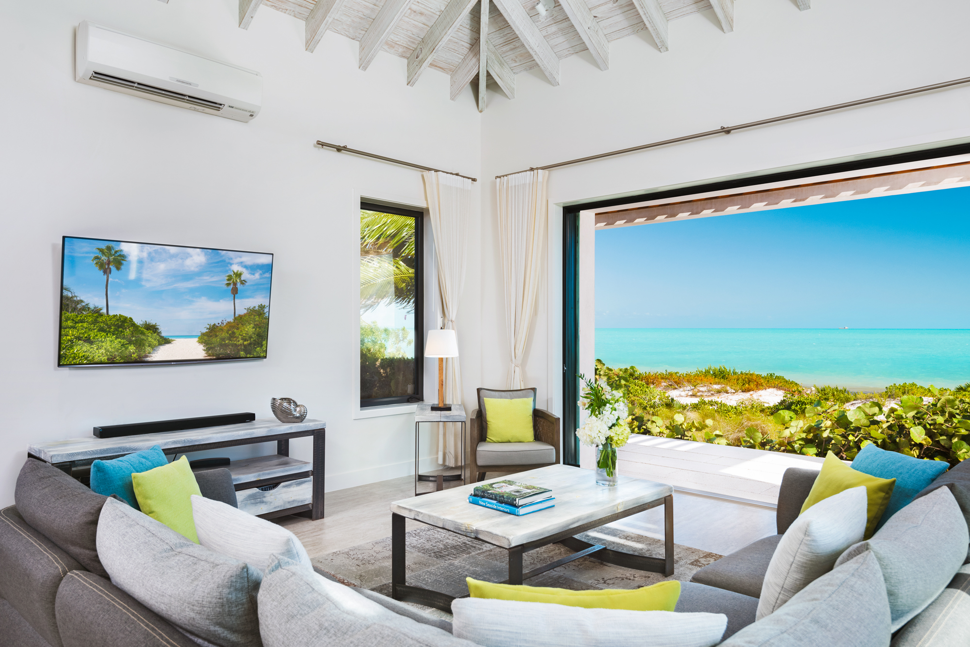 Maya Luxe Luxury Villa Rentals Experiences Turks Caicos Brise de Mer 26