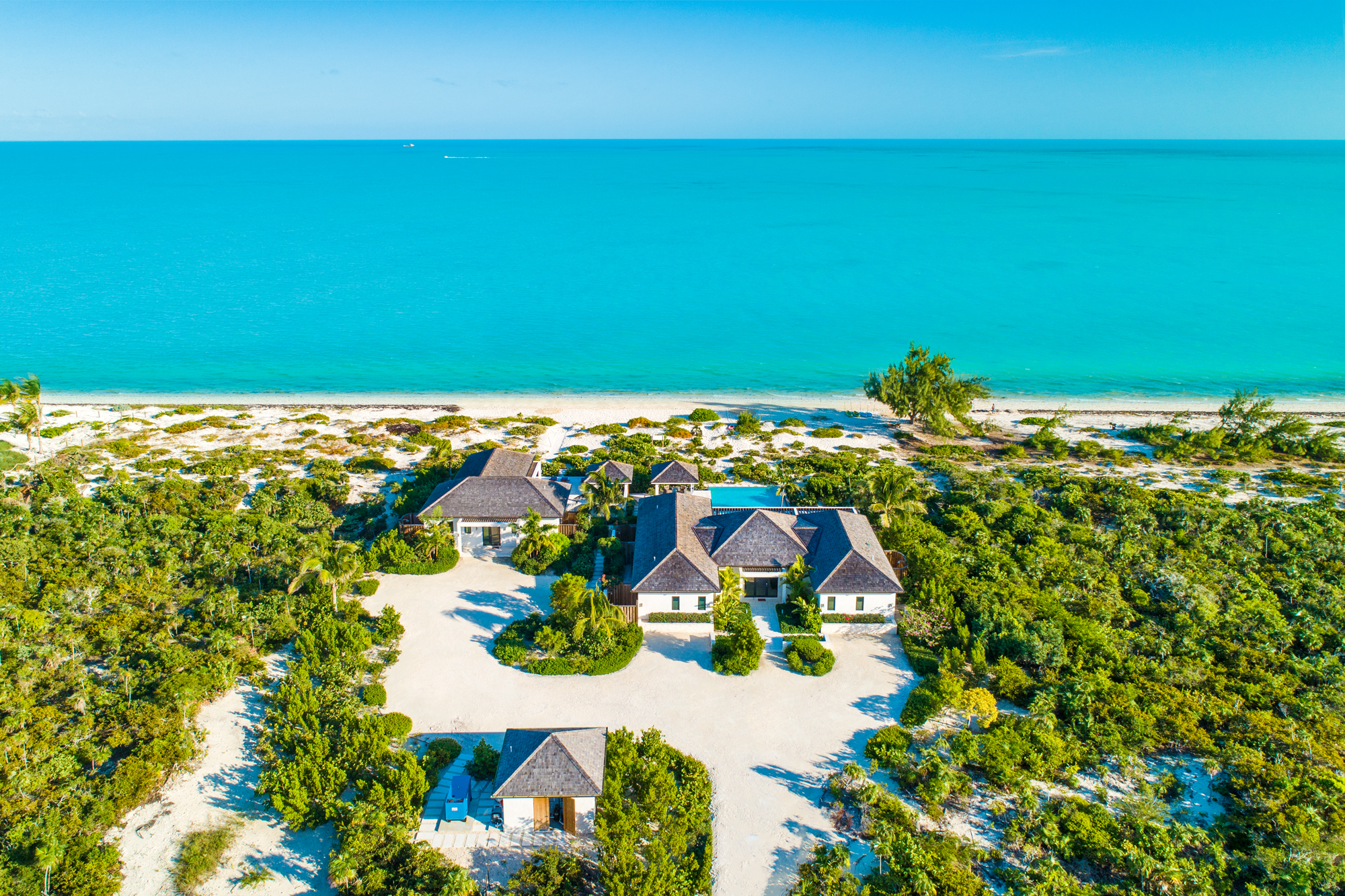 Maya Luxe Luxury Villa Rentals Experiences Turks Caicos Brise de Mer 37