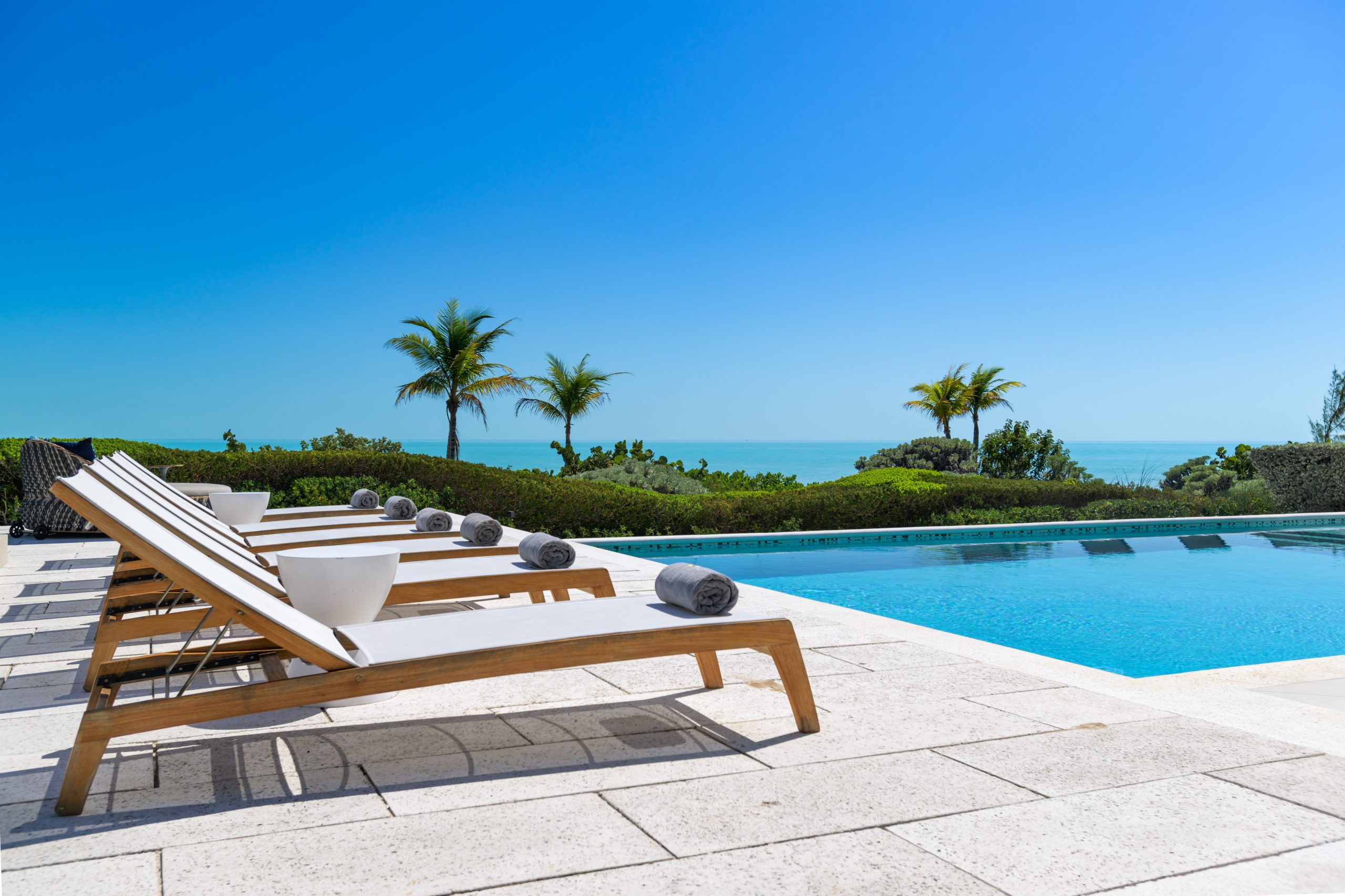 Maya Luxe Luxury Villa Rentals Experiences Turks Caicos Clevelander 11