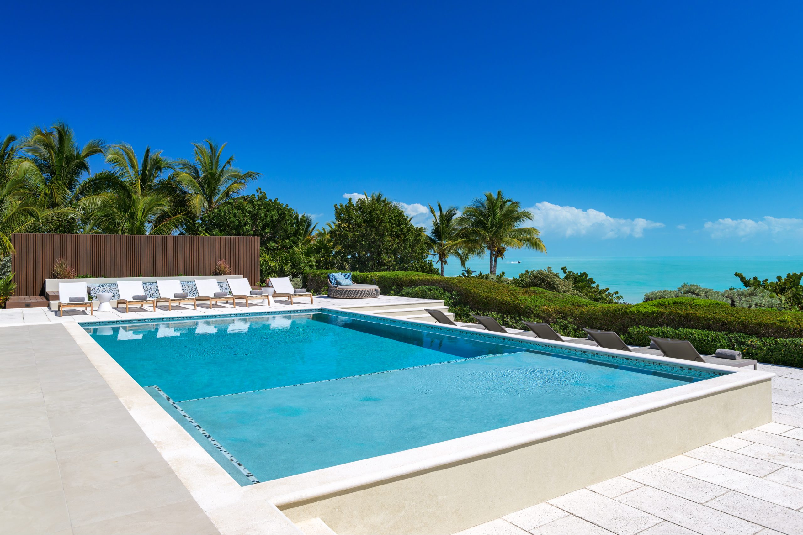 Maya Luxe Luxury Villa Rentals Experiences Turks Caicos Clevelander 12