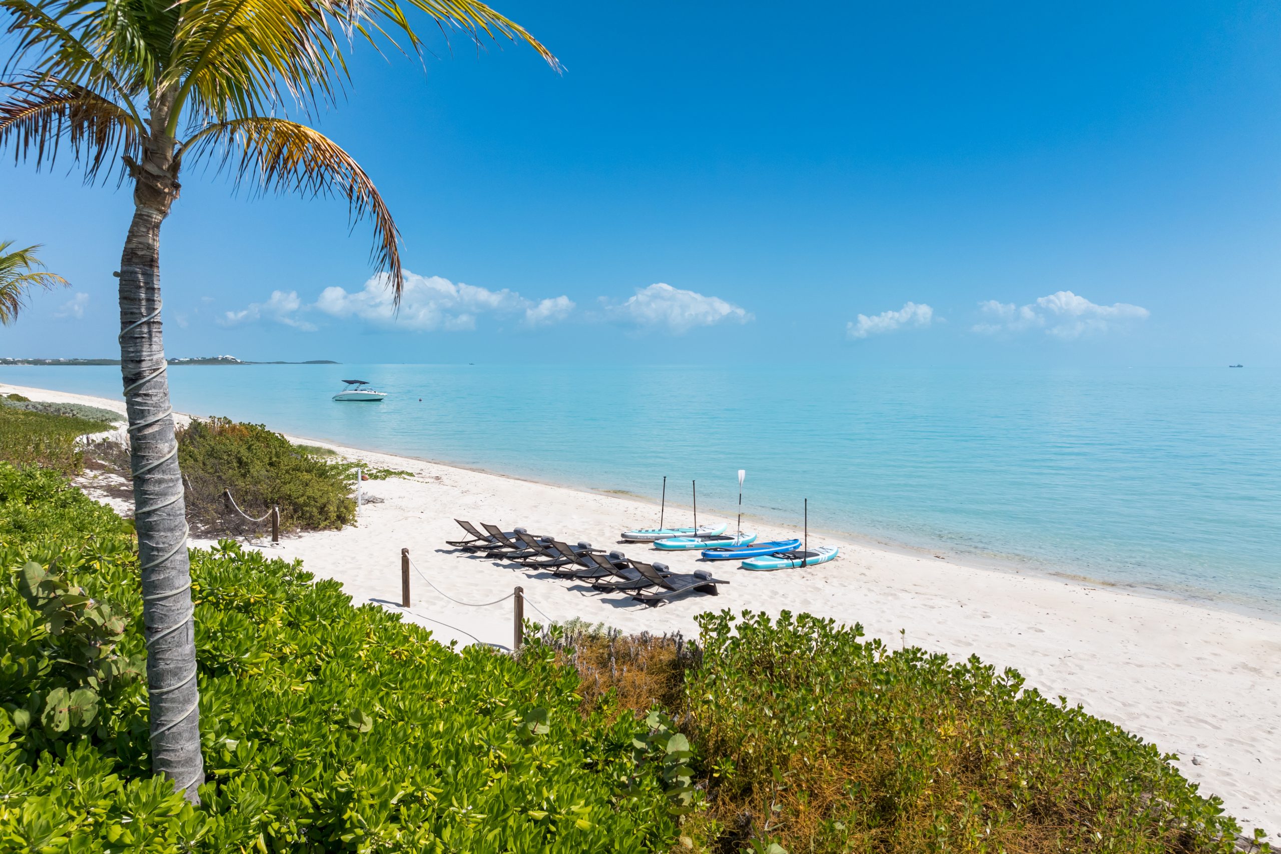 Maya Luxe Luxury Villa Rentals Experiences Turks Caicos Clevelander 40