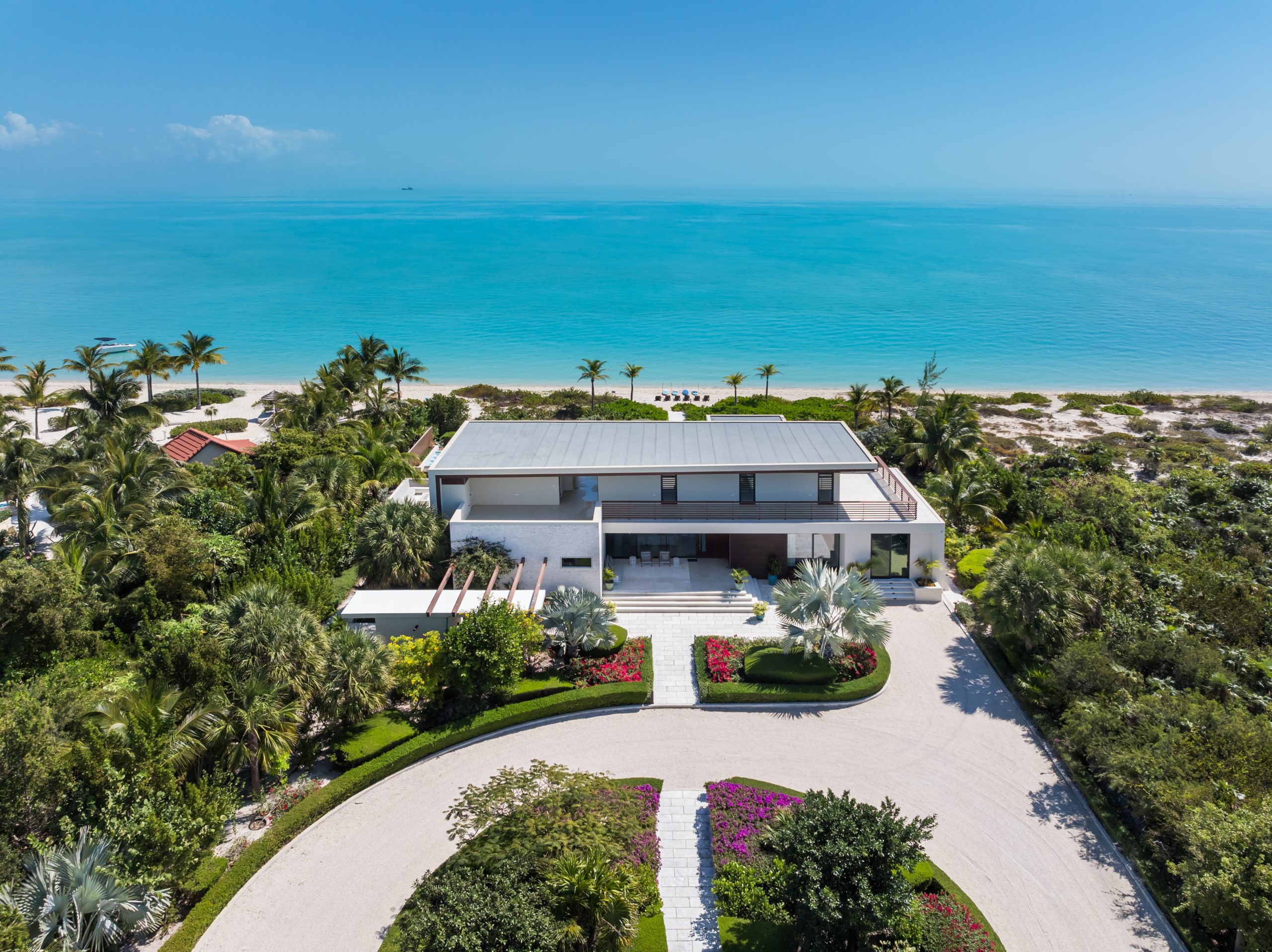 Maya Luxe Luxury Villa Rentals Experiences Turks Caicos Clevelander 44
