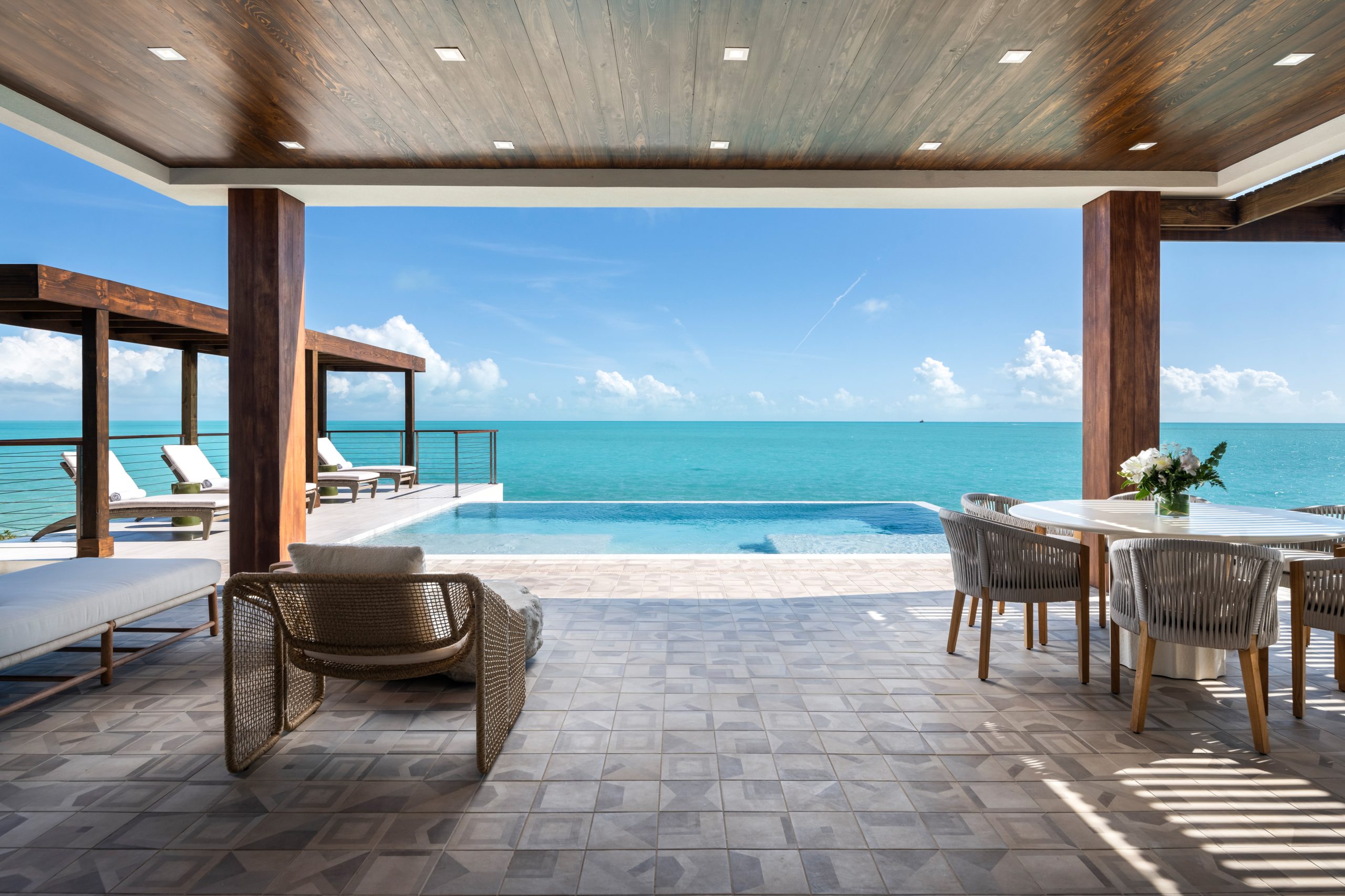 Maya Luxe Luxury Villa Rentals Experiences Turks Caicos Coco Rock Villas 41.4