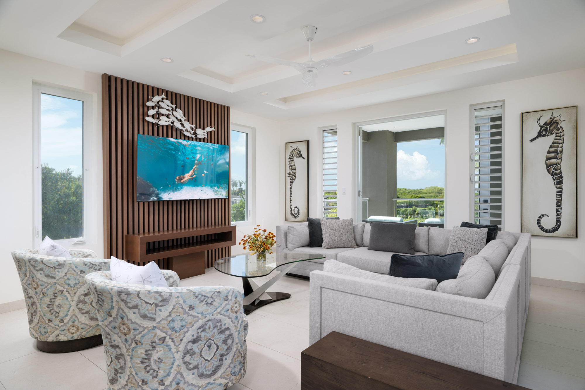 Maya Luxe Luxury Villa Rentals Experiences Turks Caicos Goldfinger Villa Goldfinger 02