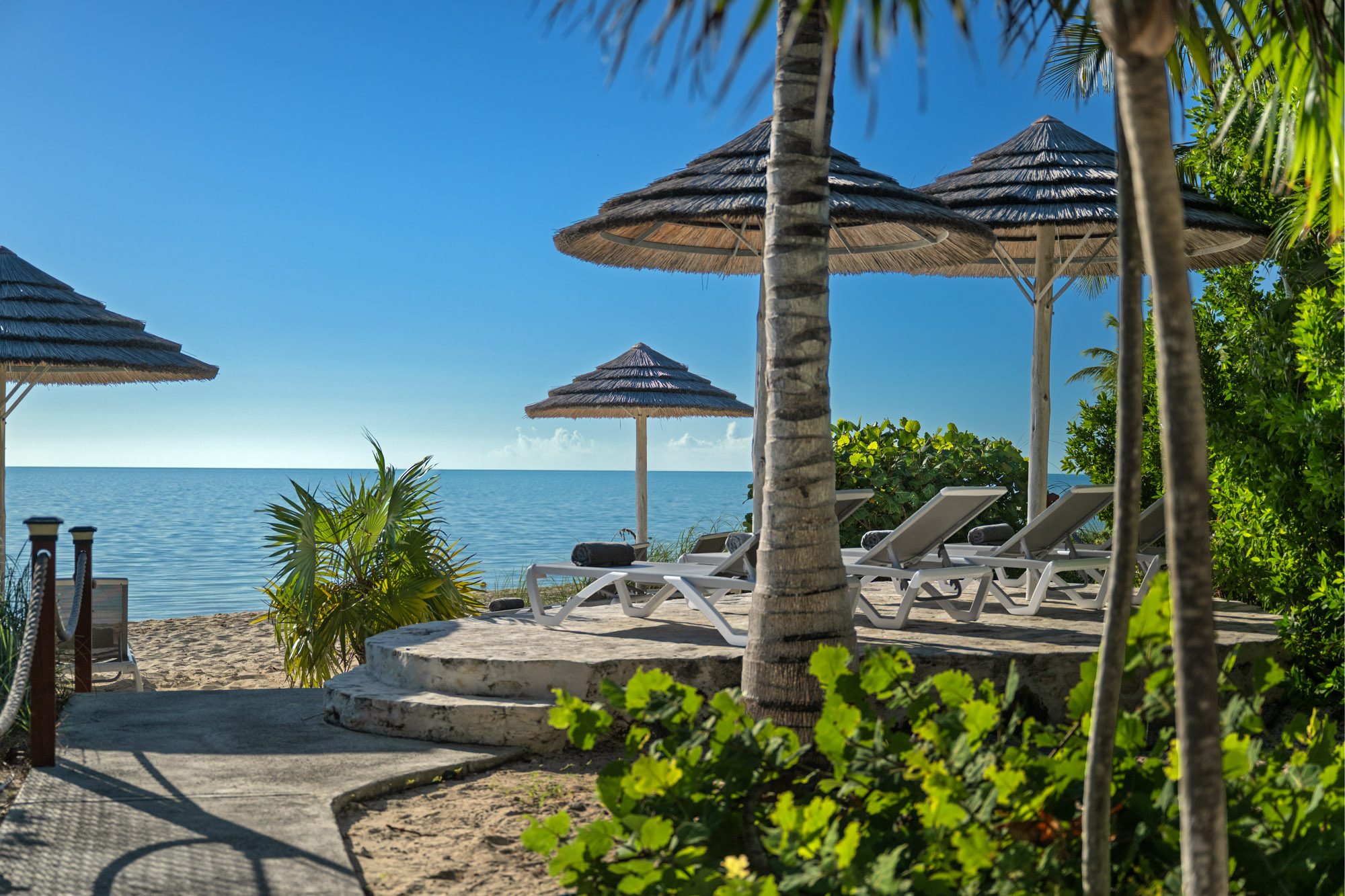 Maya Luxe Luxury Villa Rentals Experiences Turks Caicos Goldfinger Villa Goldfinger 08