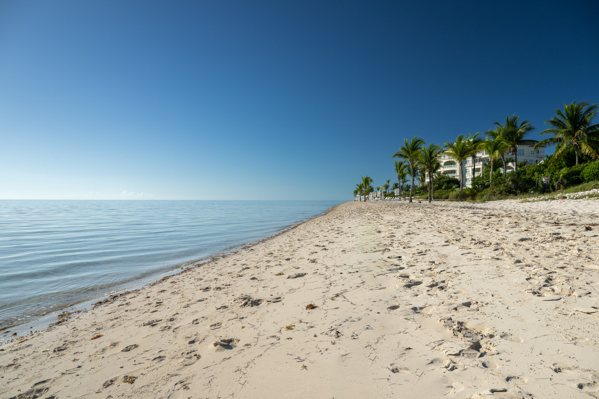 Maya Luxe Luxury Villa Rentals Experiences Turks Caicos Goldfinger Villa Goldfinger 13