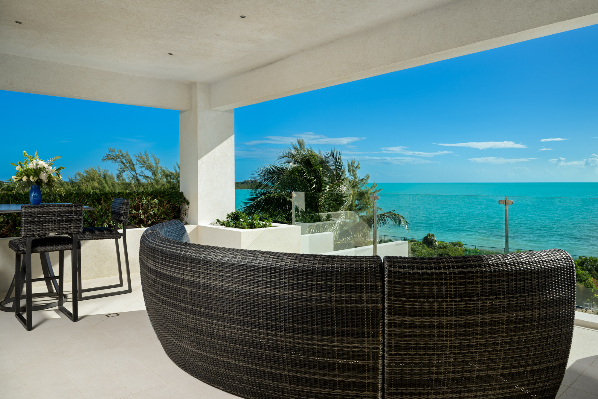 Maya Luxe Luxury Villa Rentals Experiences Turks Caicos Goldfinger Villa Goldfinger 16