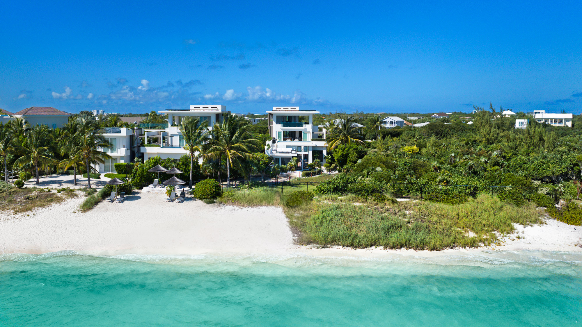 Maya Luxe Luxury Villa Rentals Experiences Turks Caicos Goldfinger Villa Goldfinger 29 retouch
