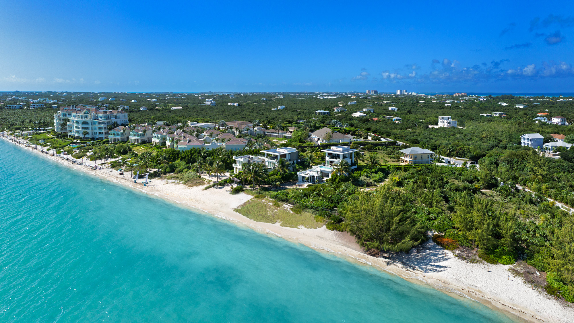 Maya Luxe Luxury Villa Rentals Experiences Turks Caicos Goldfinger Villa Goldfinger 36 retouch