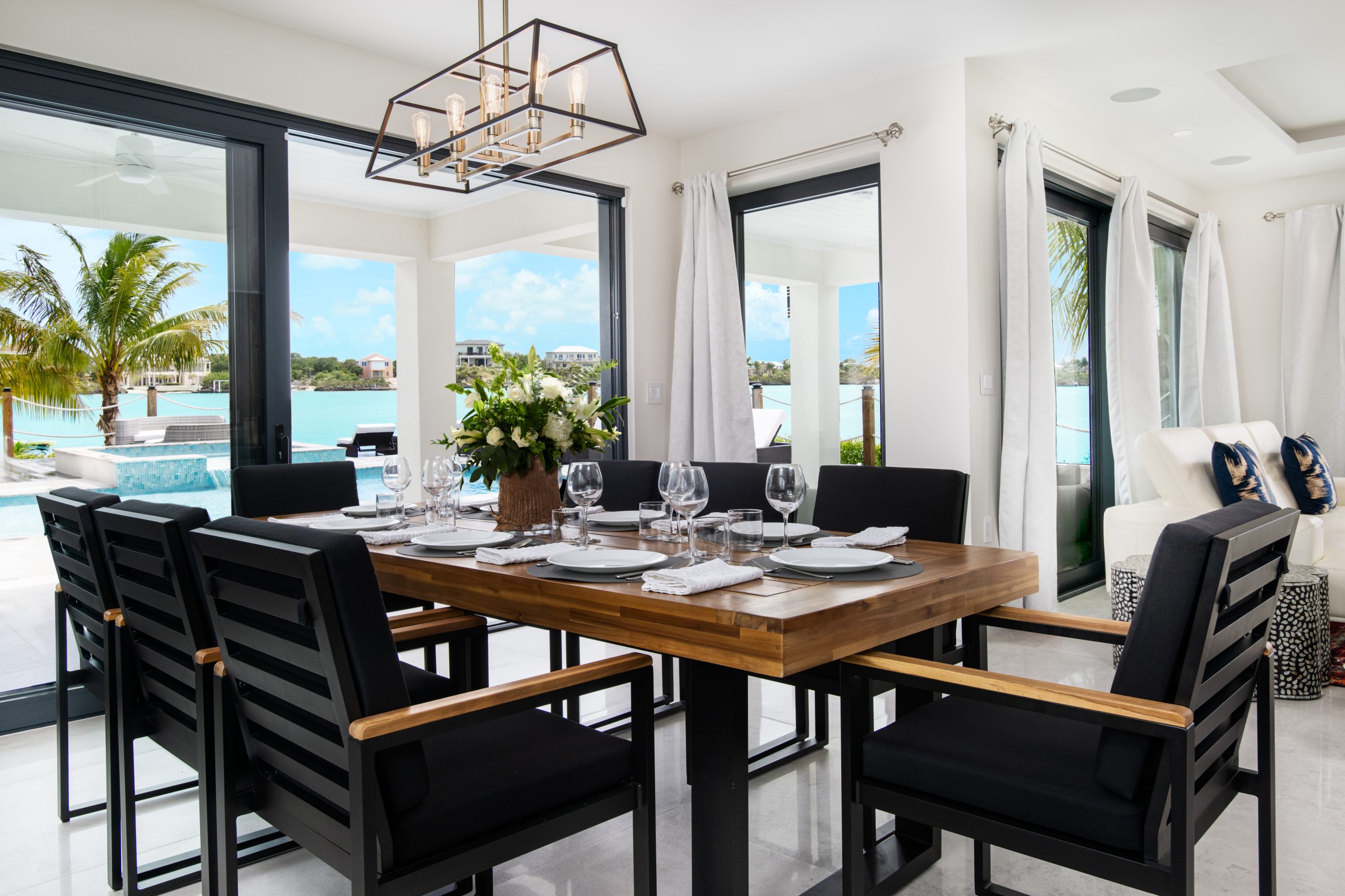 Maya Luxe Luxury Villa Rentals Experiences Turks Caicos Horizon 02