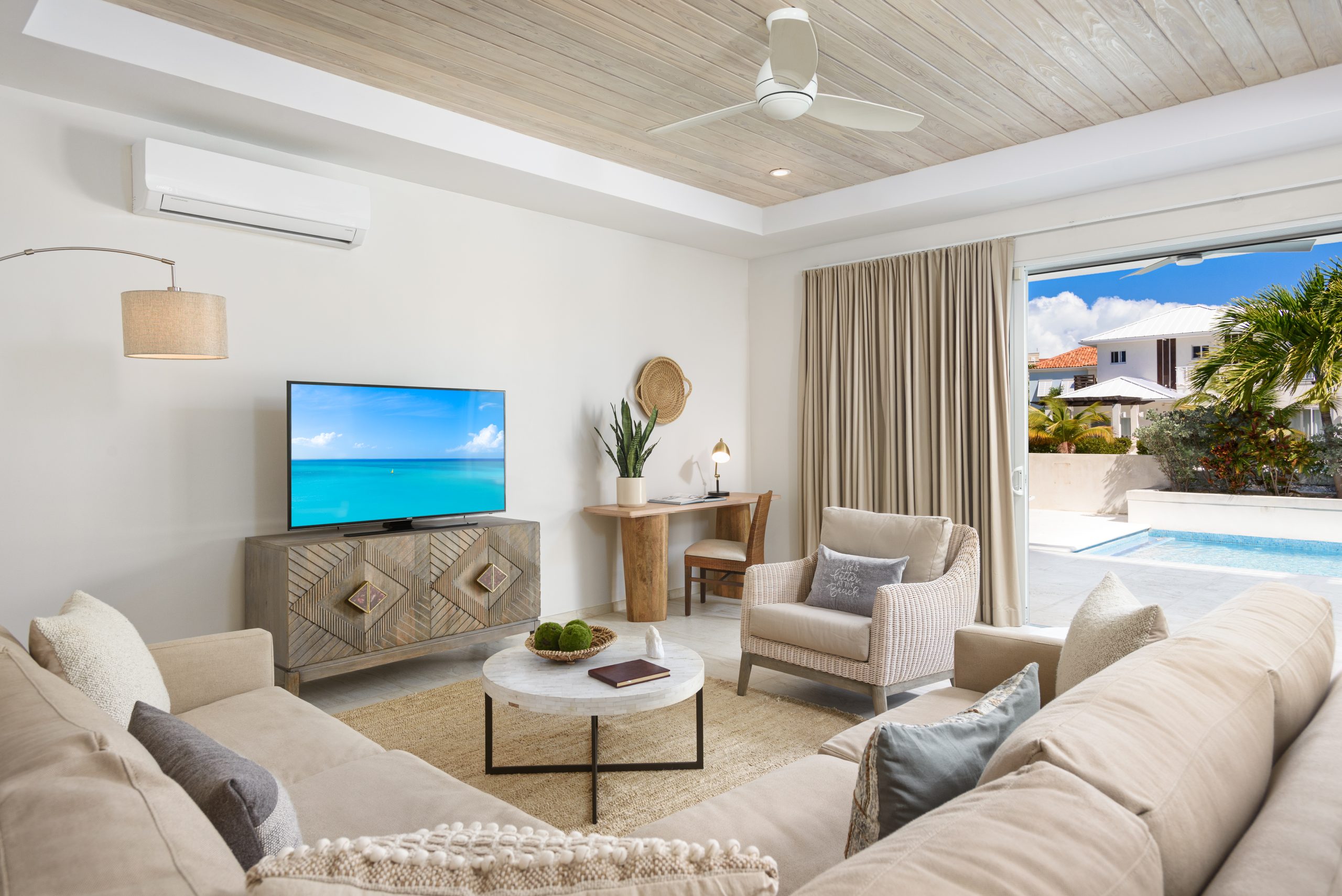 Maya Luxe Luxury Villa Rentals Experiences Turks Caicos Salt Air 03